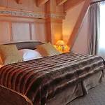 Le Carlina 1850 5* クールシュヴェル