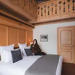 Le Carlina 1850 Hotel Courchevel